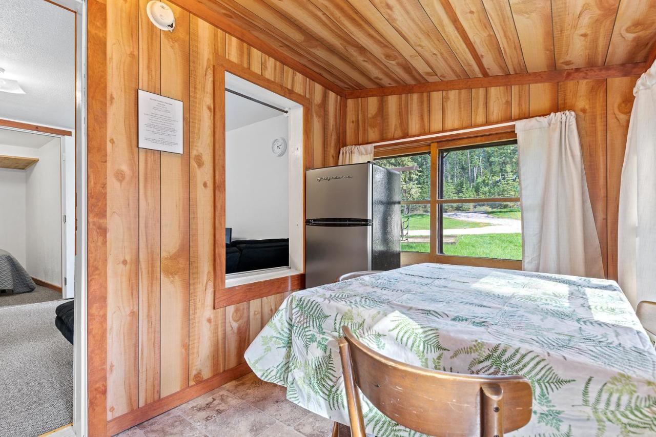 Harney Camp Cabins Hill City Exterior foto